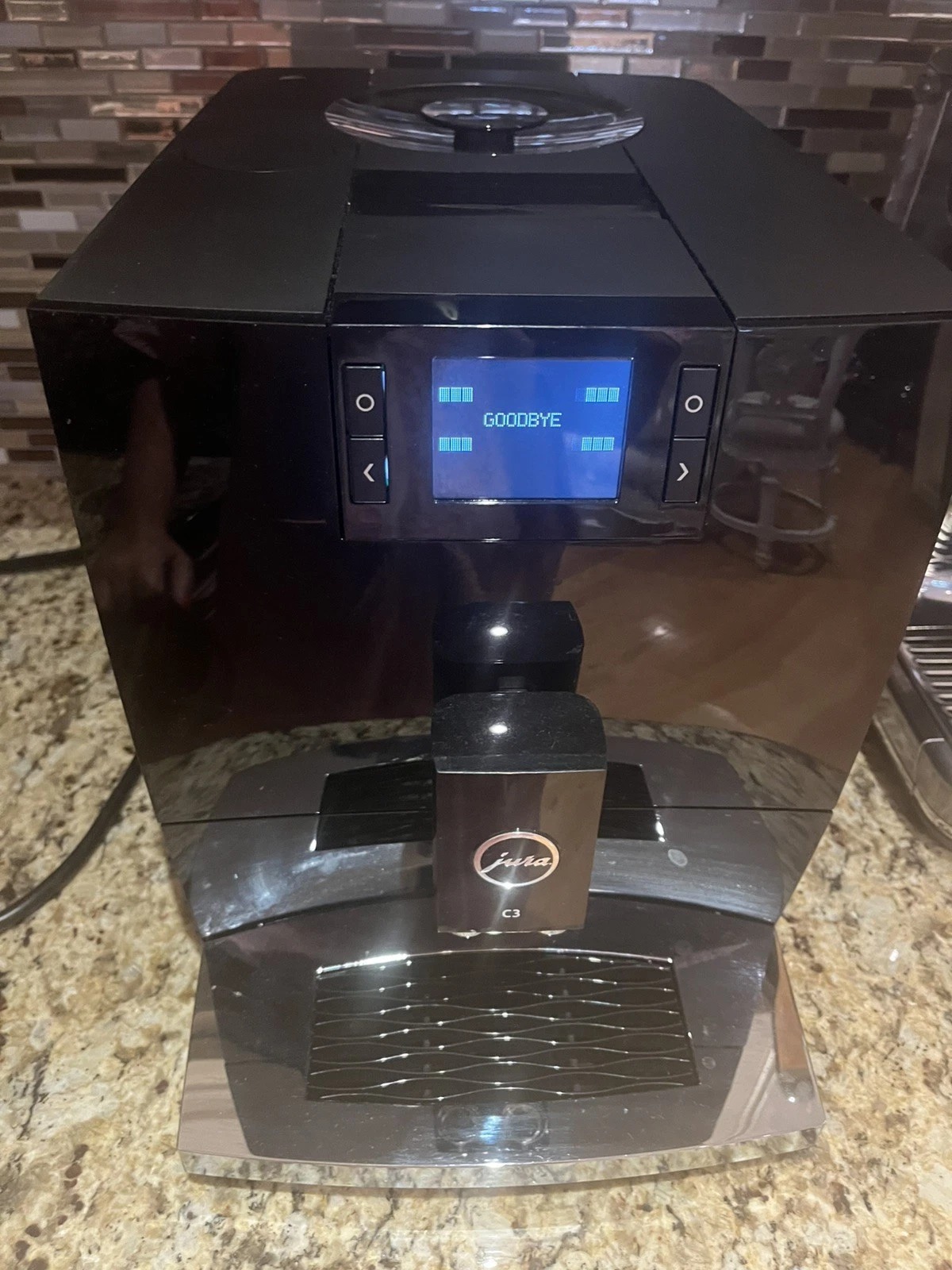 JURA C3 Automatic Coffee Machine with Professional Aroma Grinder – Black - Image 1