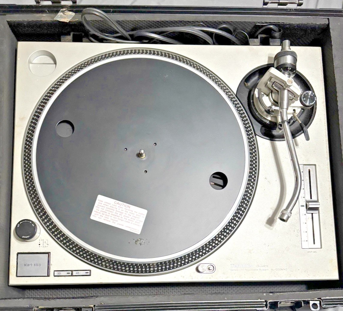 Technics SL-1200MK2 DJ Turntable with Grundoff Hard Case – Silver – Made in Japan - Image 1